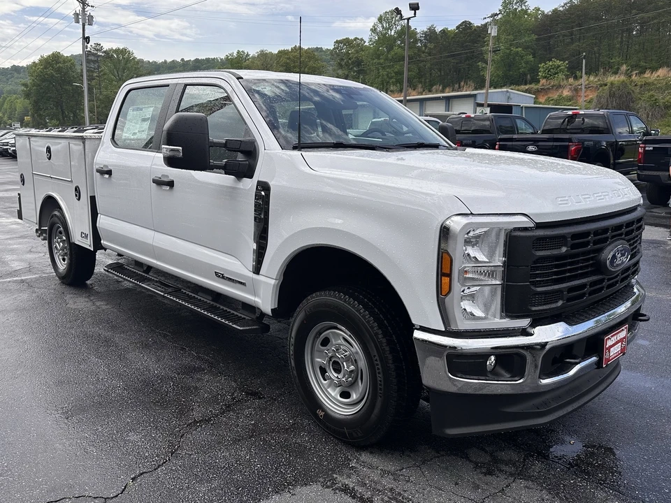 2026 Ford Super Duty 5th Gen - Image 4 of 31