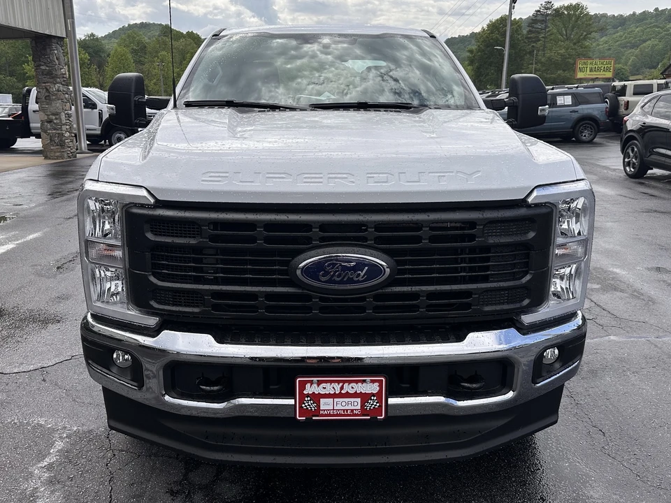 2026 Ford Super Duty 5th Gen - Image 3 of 31