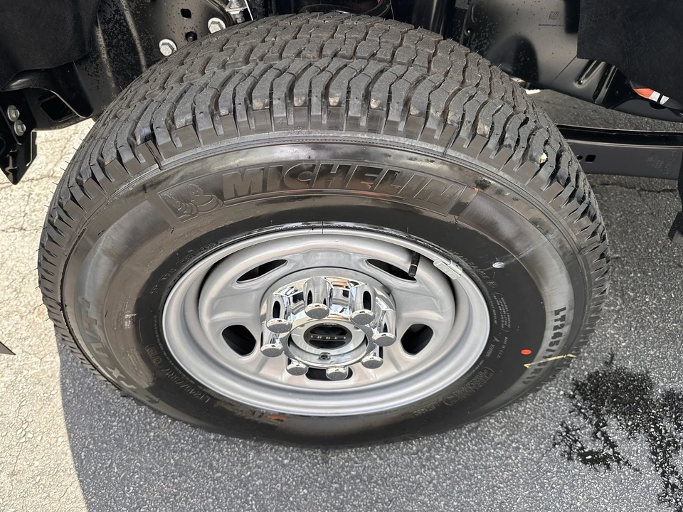 2026 Ford Super Duty 5th Gen - Image 29 of 31