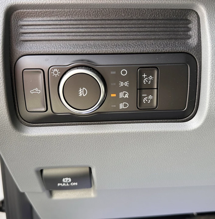 2026 Ford Super Duty 5th Gen - Image 19 of 31