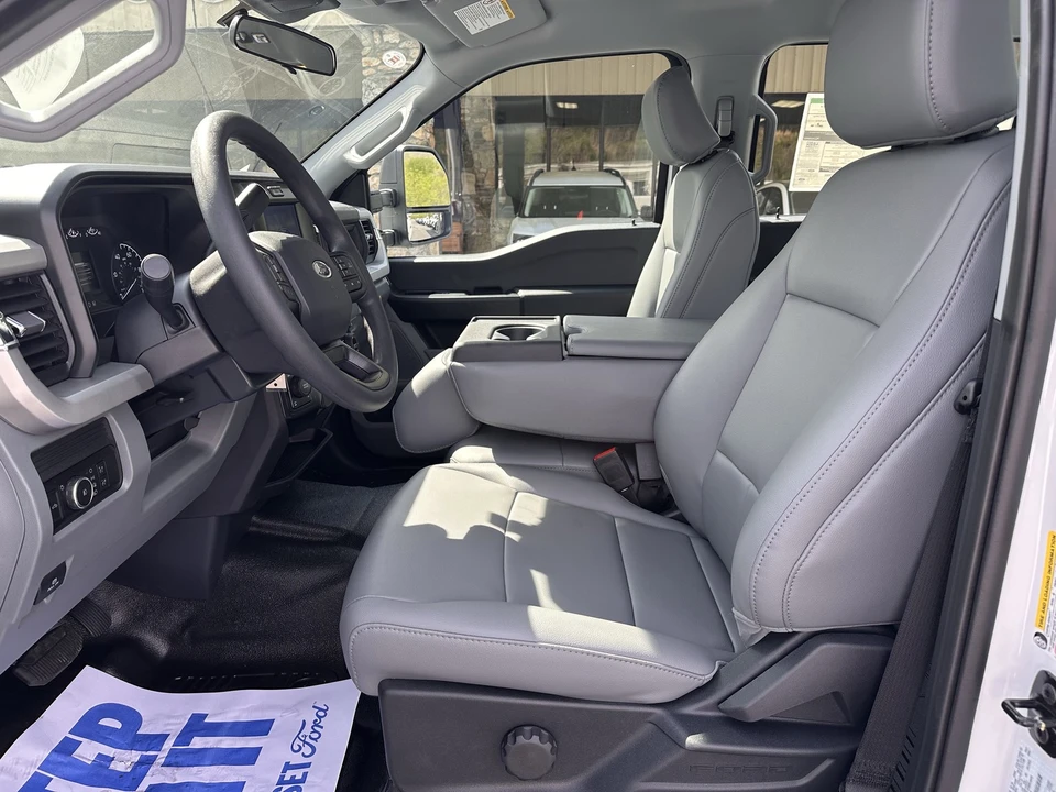 2026 Ford Super Duty 5th Gen - Image 11 of 31