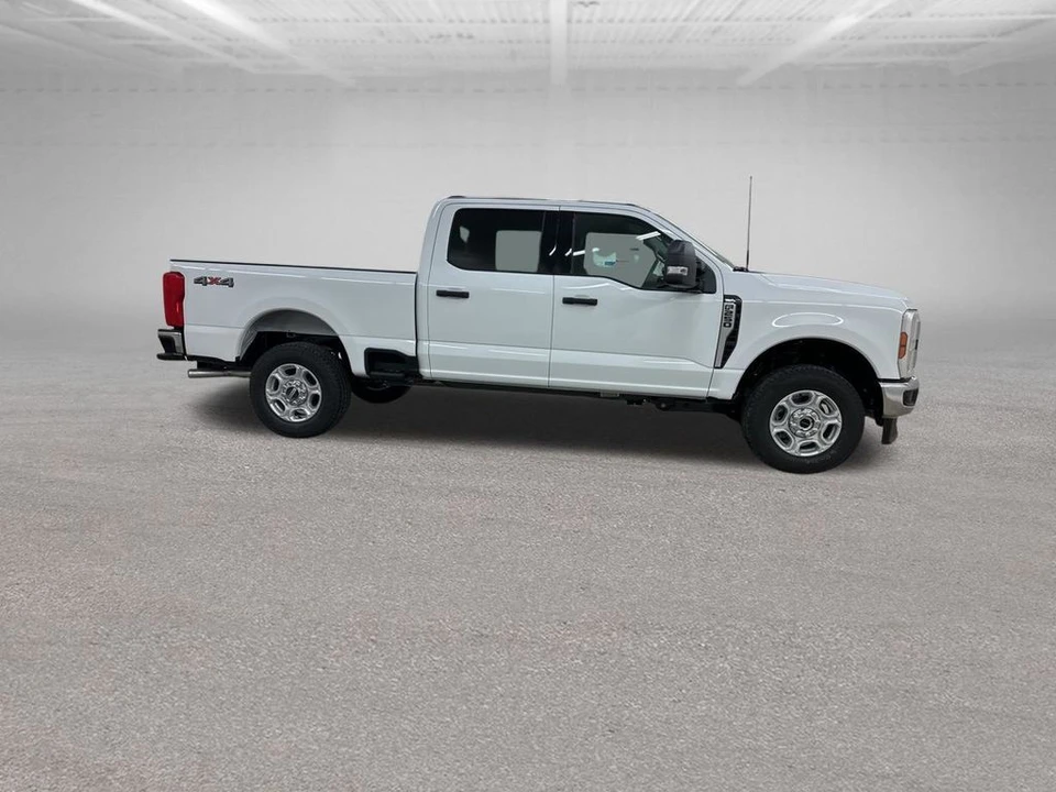 2026 Ford Super Duty 5th Gen - Image 12 of 12