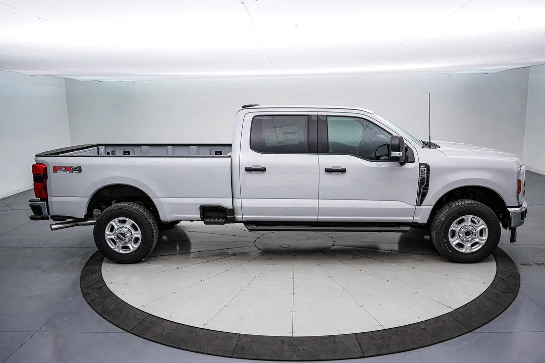 2026 Ford Super Duty 5th Gen - Image 4 of 21