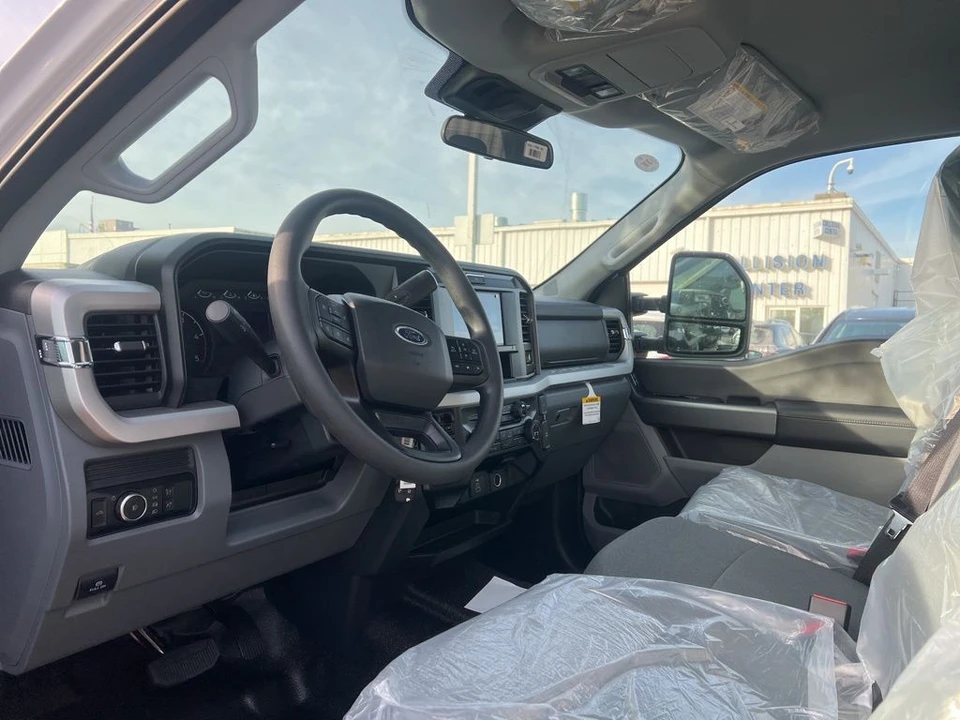 2026 Ford Super Duty 5th Gen - Image 6 of 11
