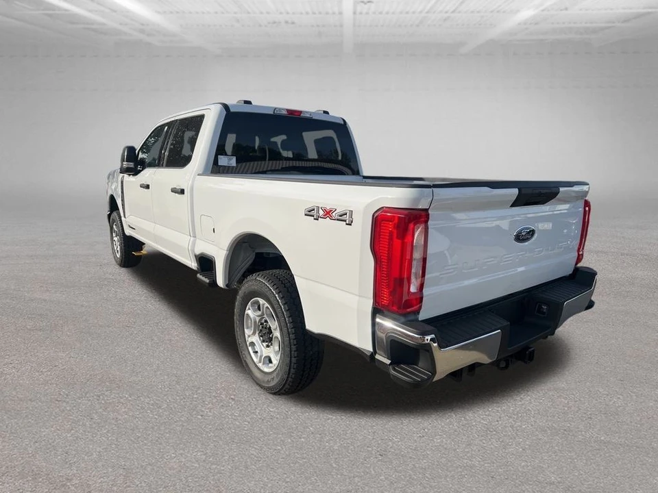 2026 Ford Super Duty 5th Gen - Image 4 of 11
