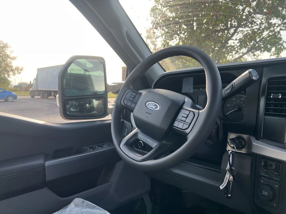 2026 Ford Super Duty 5th Gen - Image 9 of 11