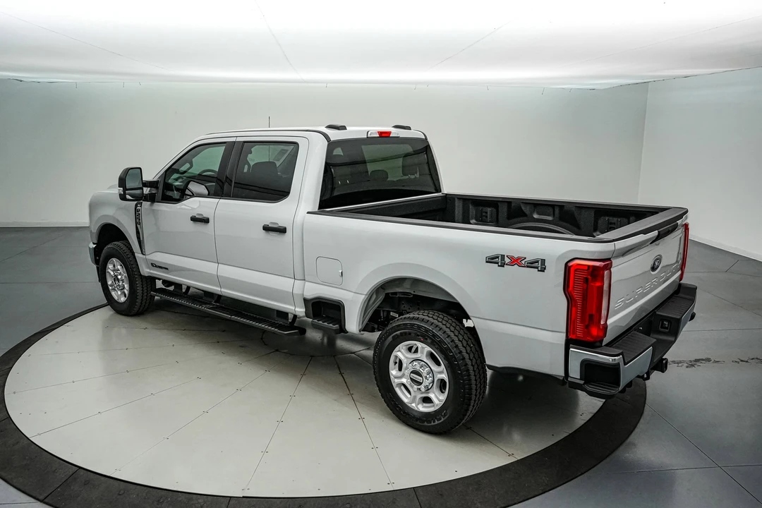 2026 Ford Super Duty 5th Gen - Image 9 of 21