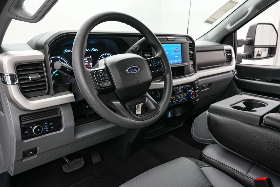 2026 Ford Super Duty 5th Gen - Image 16 of 28