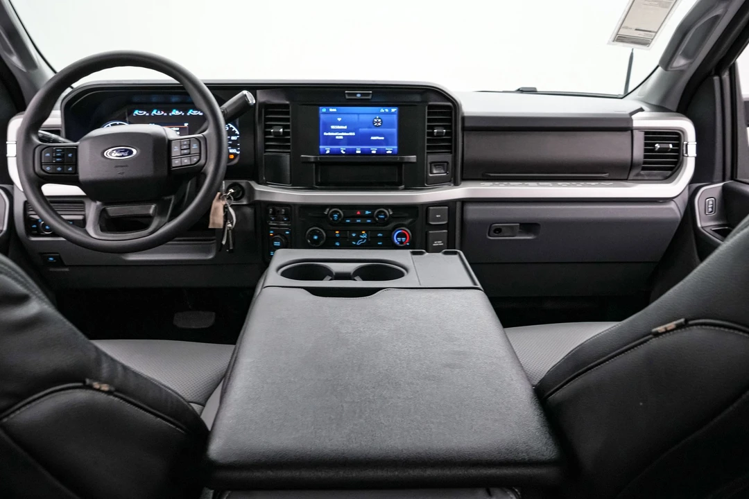 2026 Ford Super Duty 5th Gen - Image 18 of 28