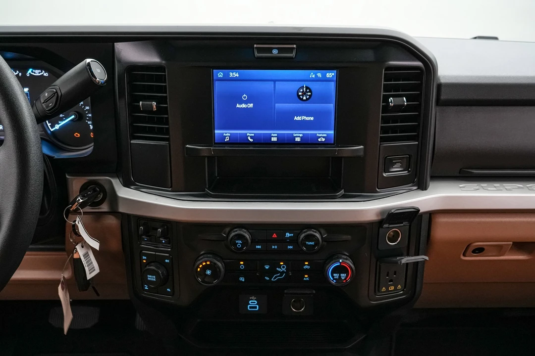2026 Ford Super Duty 5th Gen - Image 19 of 28