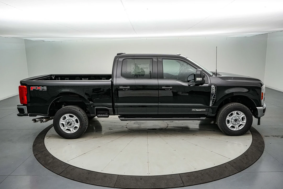 2026 Ford Super Duty 5th Gen - Image 4 of 26