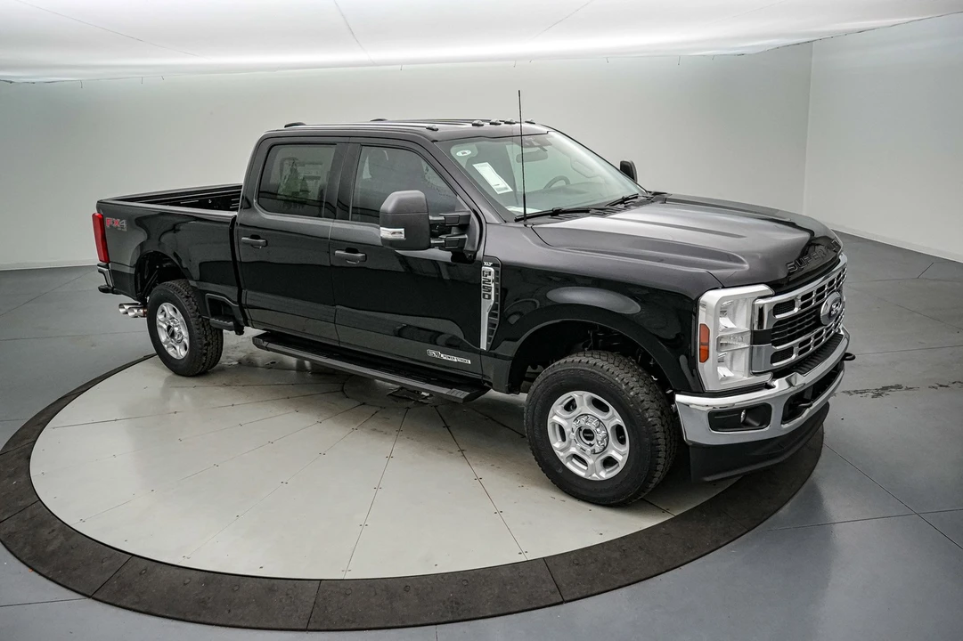 2026 Ford Super Duty 5th Gen - Image 2 of 21