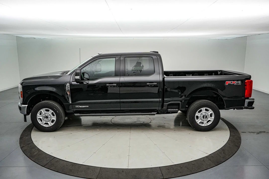 2026 Ford Super Duty 5th Gen - Image 9 of 26