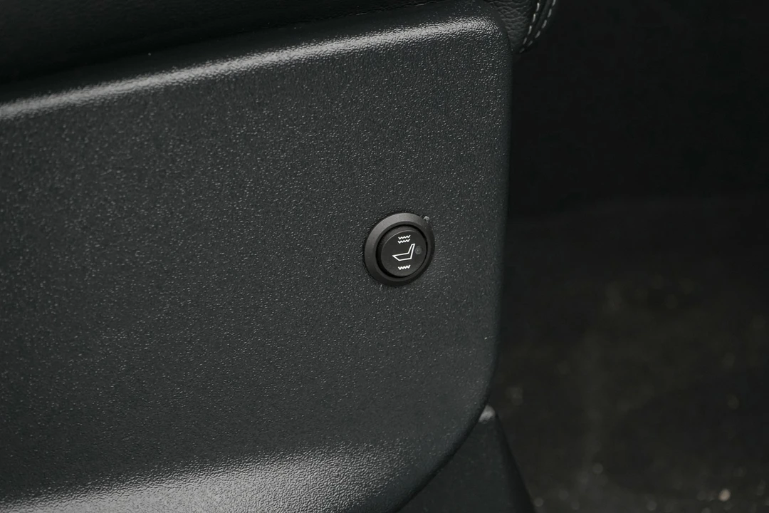 2026 Ford Super Duty 5th Gen - Image 25 of 28
