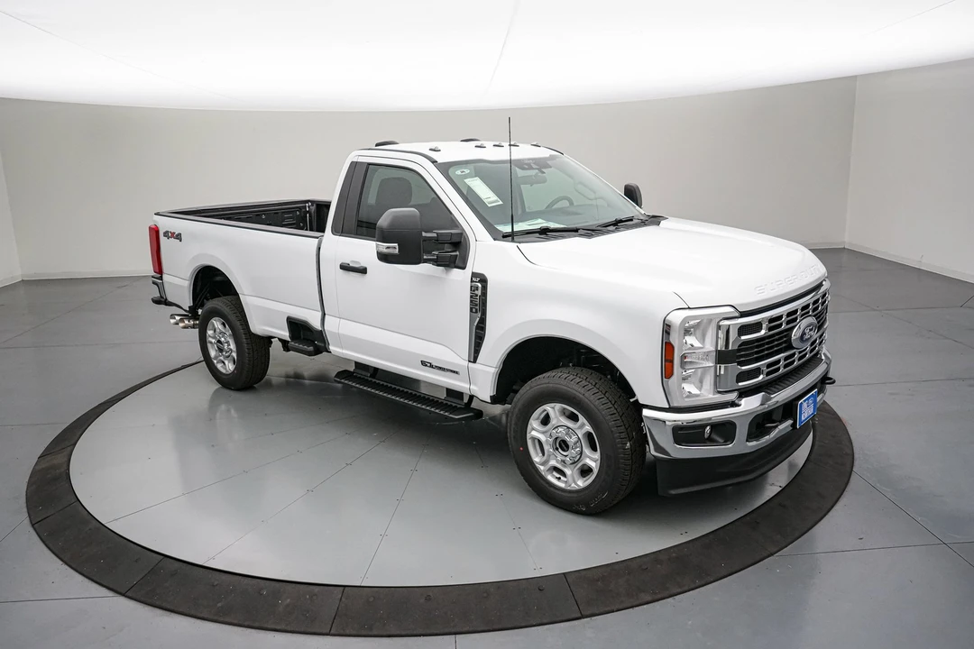 2026 Ford Super Duty 5th Gen - Image 2 of 23