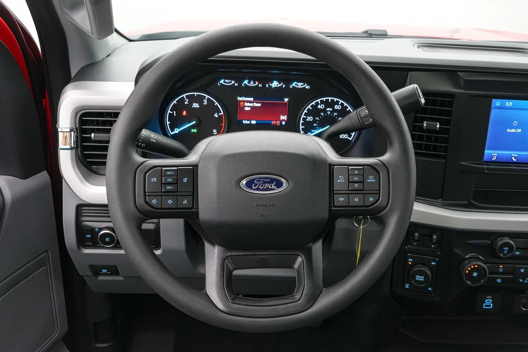 2026 Ford Super Duty 5th Gen - Image 15 of 23