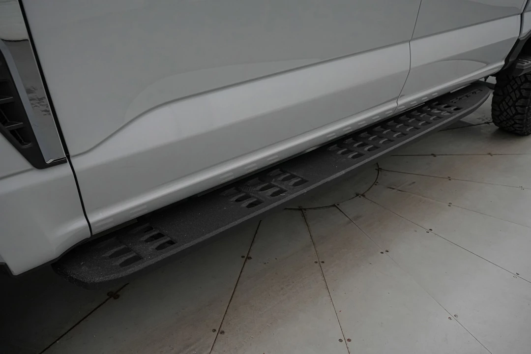 2026 Ford Super Duty 5th Gen - Image 14 of 21