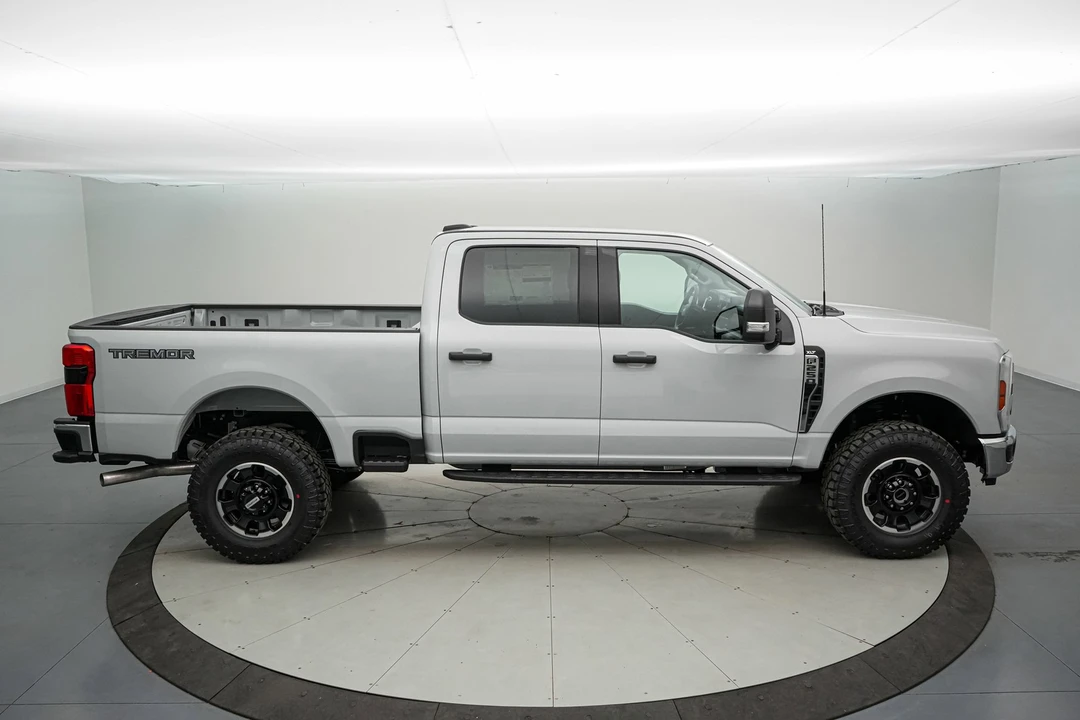 2026 Ford Super Duty 5th Gen - Image 4 of 21