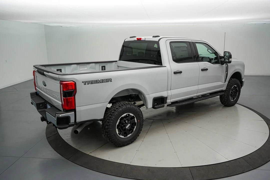 2026 Ford Super Duty 5th Gen - Image 5 of 21