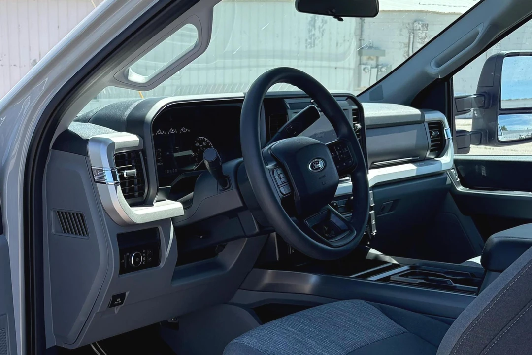 2026 Ford Super Duty 5th Gen - Image 28 of 31