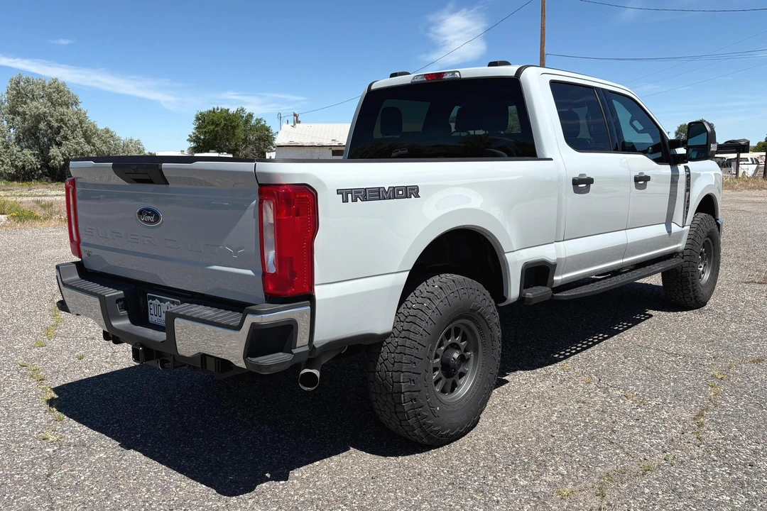 2026 Ford Super Duty 5th Gen - Image 4 of 31