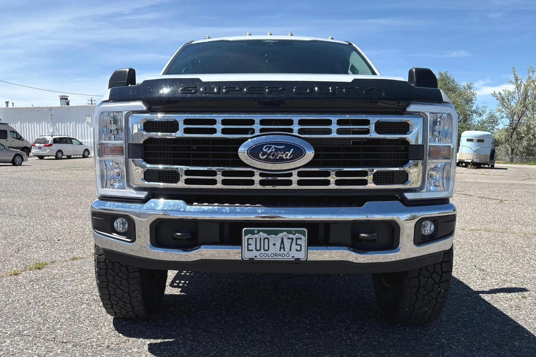 2026 Ford Super Duty 5th Gen - Image 2 of 31