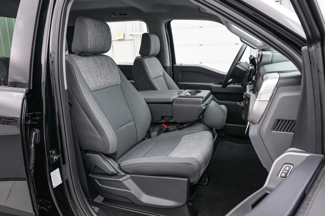 2026 Ford Super Duty 5th Gen - Image 24 of 27