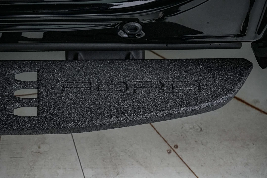 2026 Ford Super Duty 5th Gen - Image 14 of 27