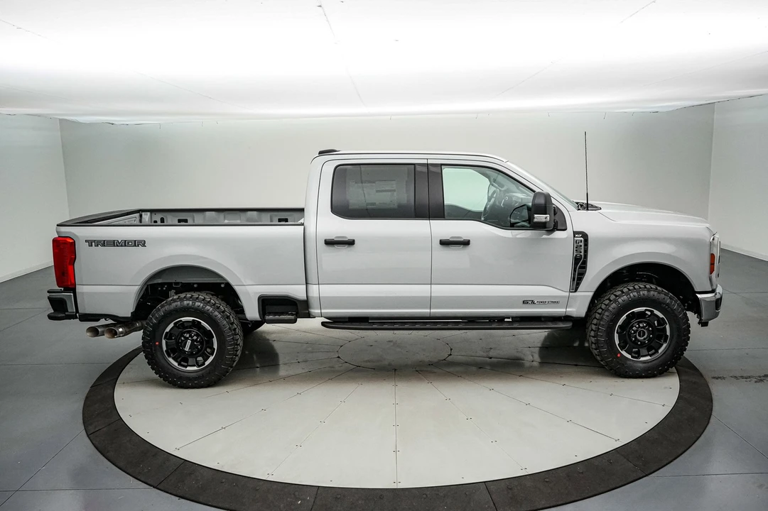 2026 Ford Super Duty 5th Gen - Image 5 of 27