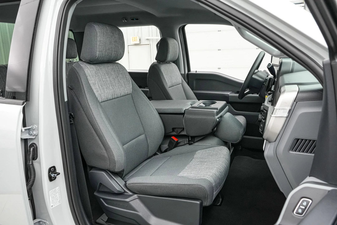 2026 Ford Super Duty 5th Gen - Image 24 of 27