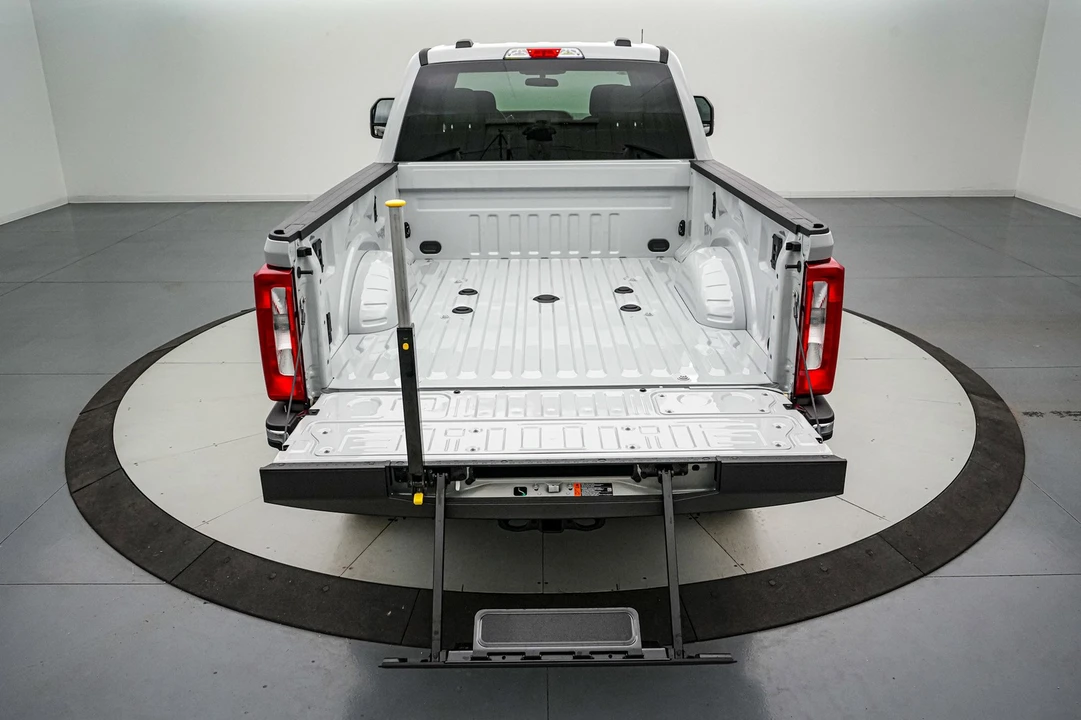 2026 Ford Super Duty 5th Gen - Image 7 of 26