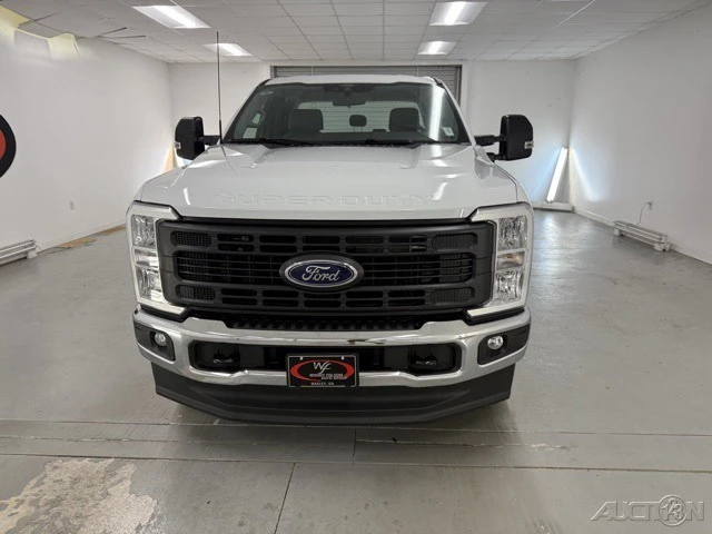 2026 Ford Super Duty 5th Gen - Image 2 of 19