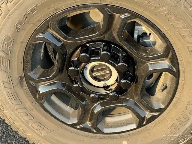 2026 Ford Super Duty 5th Gen - Image 11 of 12