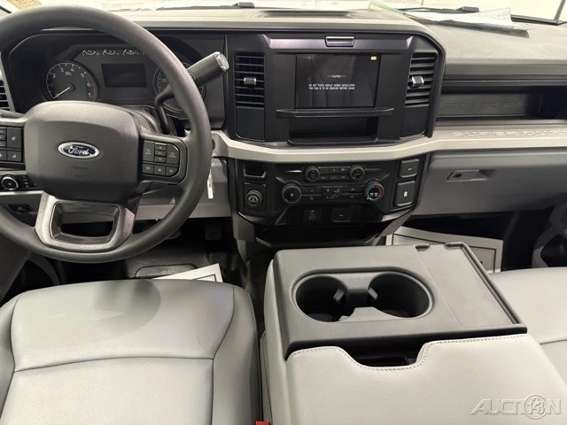 2026 Ford Super Duty 5th Gen - Image 17 of 20