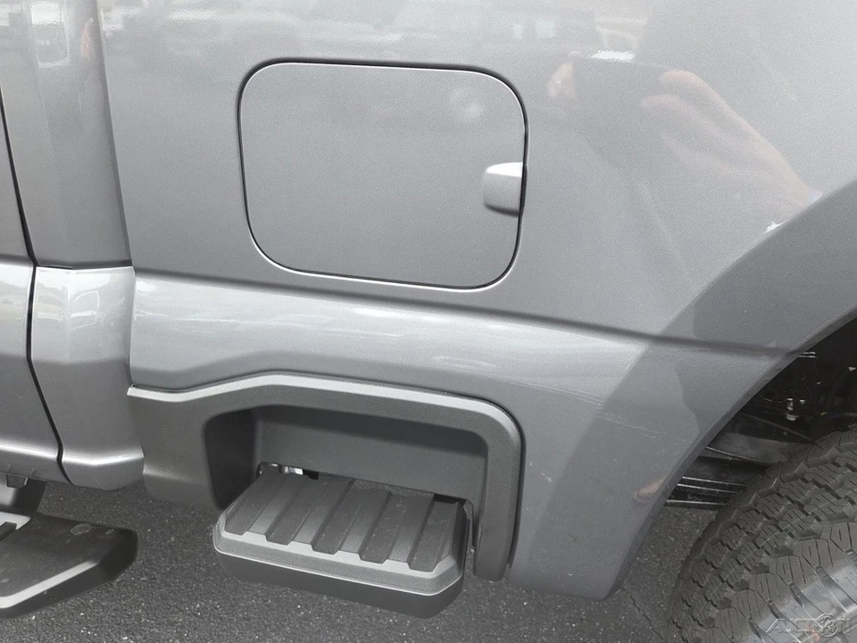 2026 Ford Super Duty 5th Gen - Image 14 of 21