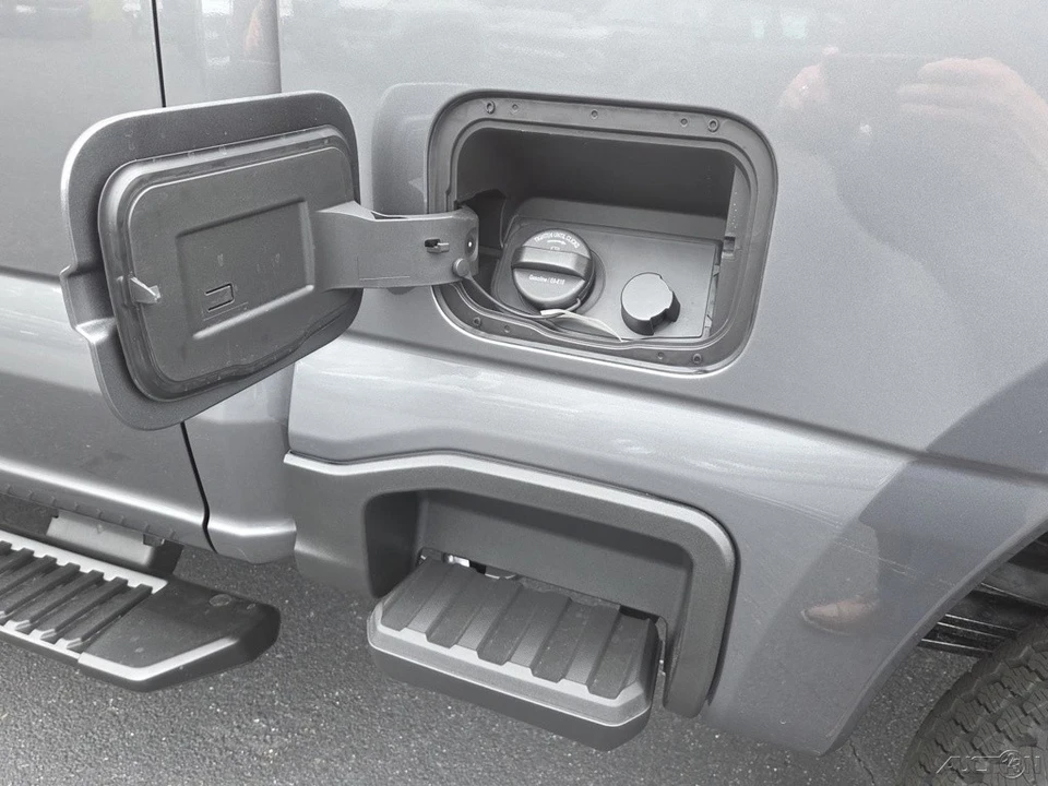 2026 Ford Super Duty 5th Gen - Image 7 of 21