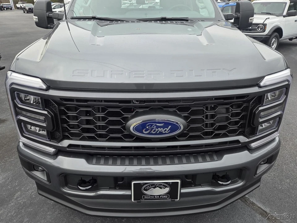2026 Ford Super Duty 5th Gen - Image 9 of 21