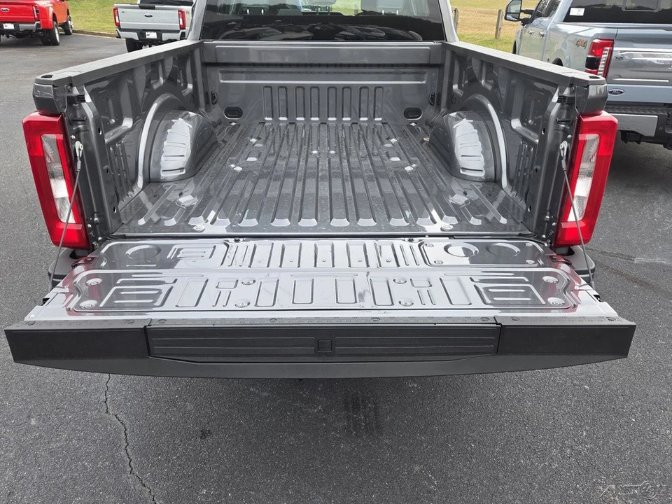 2026 Ford Super Duty 5th Gen - Image 11 of 21