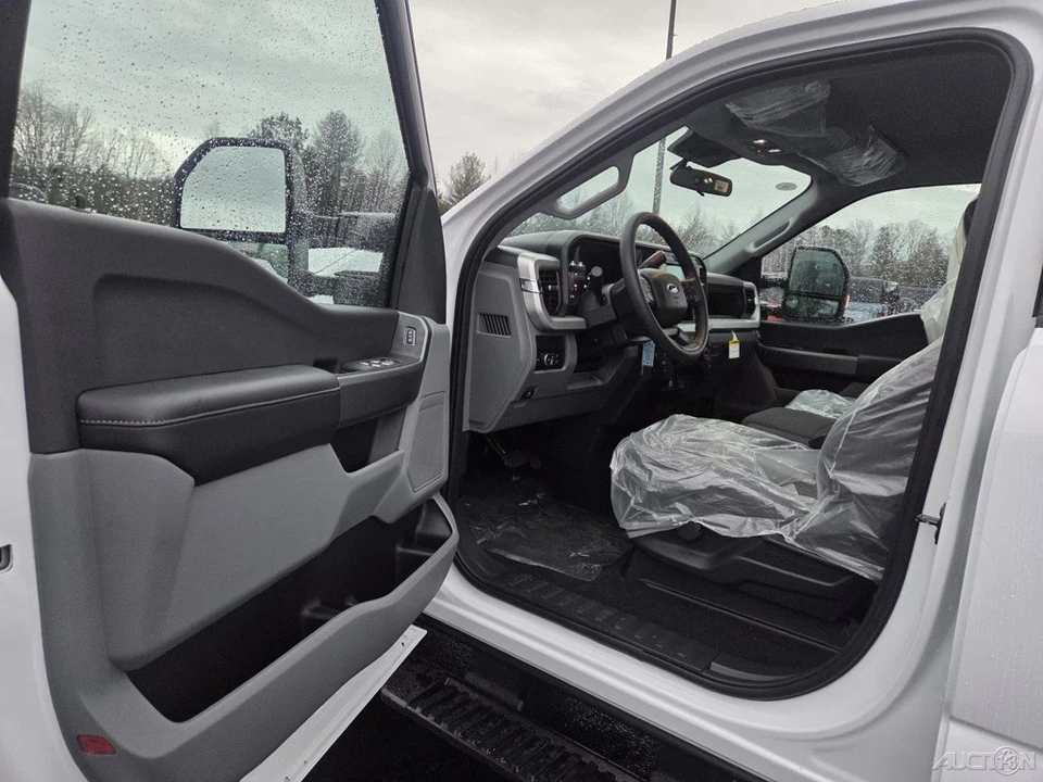 2026 Ford Super Duty 5th Gen - Image 14 of 21