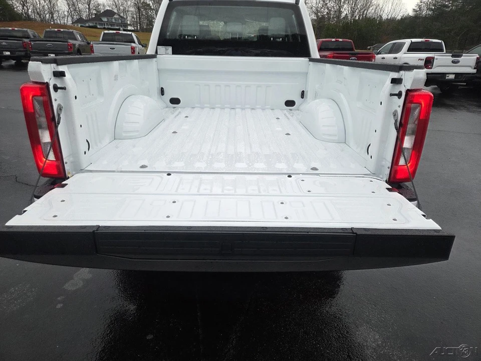 2026 Ford Super Duty 5th Gen - Image 9 of 21