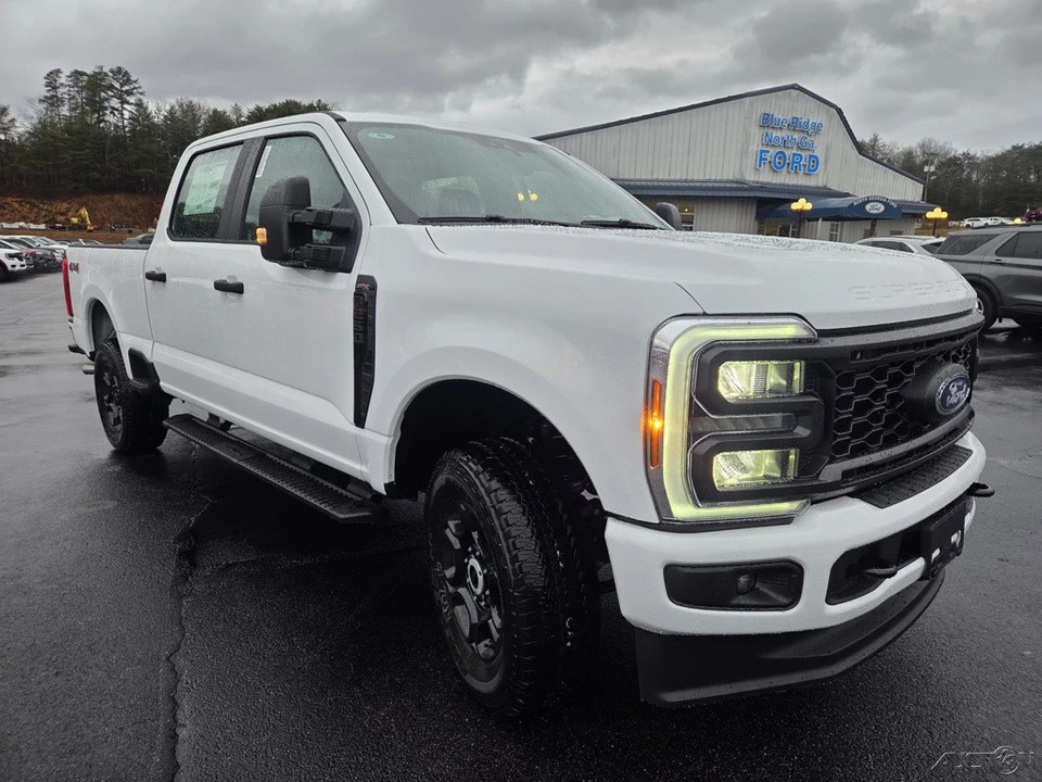 2026 Ford Super Duty 5th Gen - Image 15 of 21