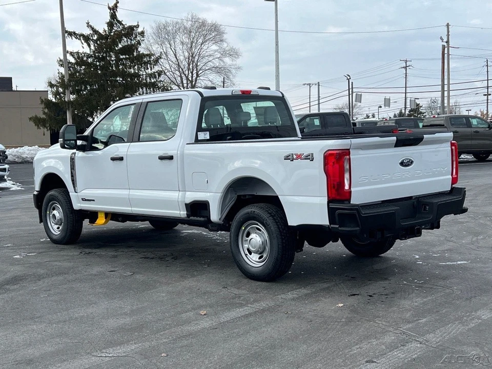 2026 Ford Super Duty 5th Gen - Image 3 of 12