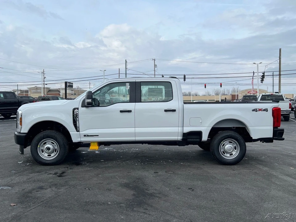 2026 Ford Super Duty 5th Gen - Image 2 of 12