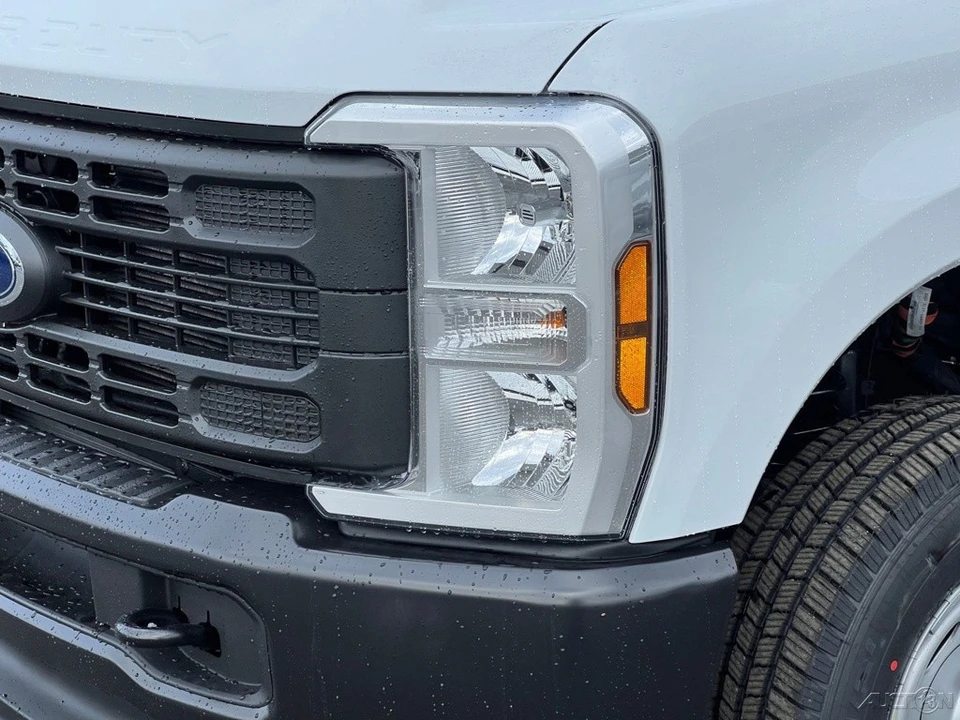 2026 Ford Super Duty 5th Gen - Image 11 of 12