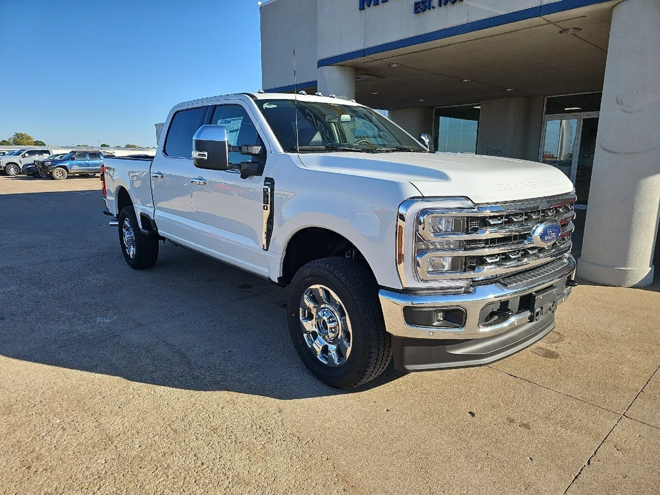 2026 Ford Super Duty 5th Gen - Image 2 of 21