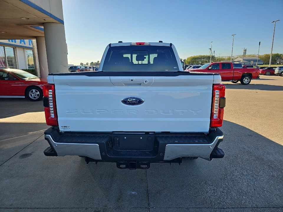 2026 Ford Super Duty 5th Gen - Image 16 of 21