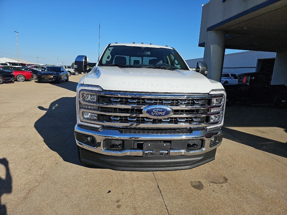 2026 Ford Super Duty 5th Gen - Image 3 of 21