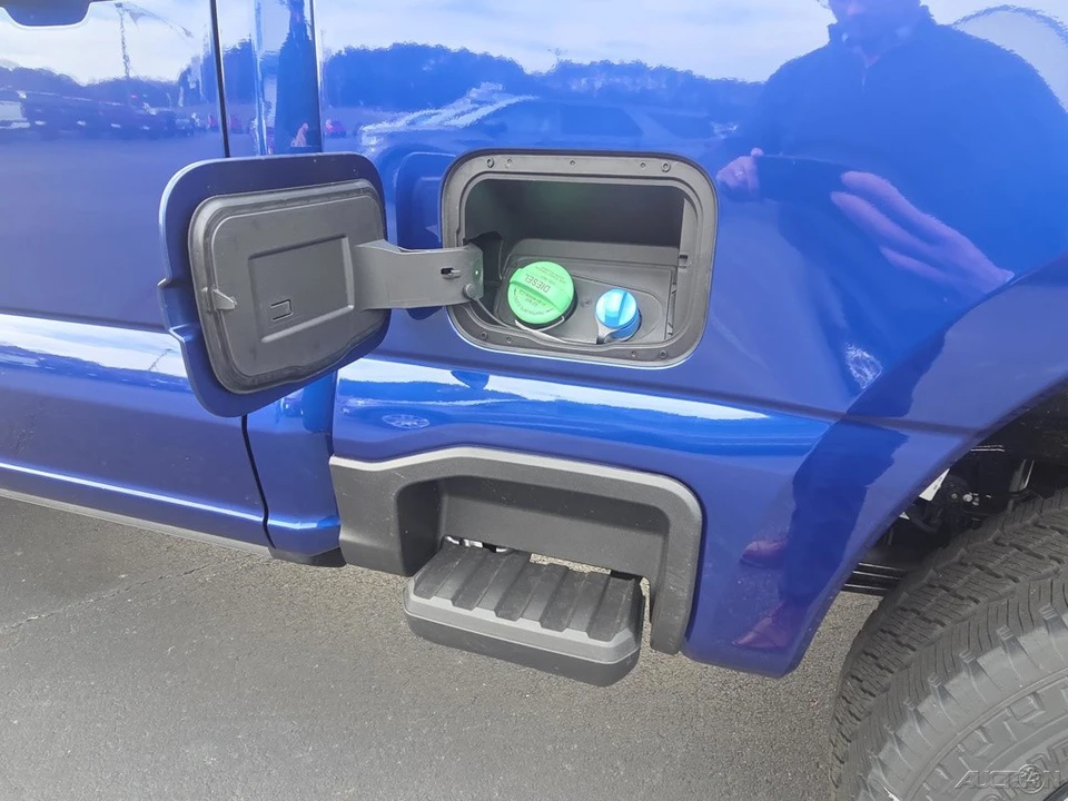 2026 Ford Super Duty 5th Gen - Image 17 of 21