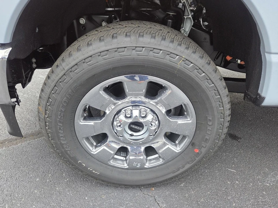 2026 Ford Super Duty 5th Gen - Image 16 of 21