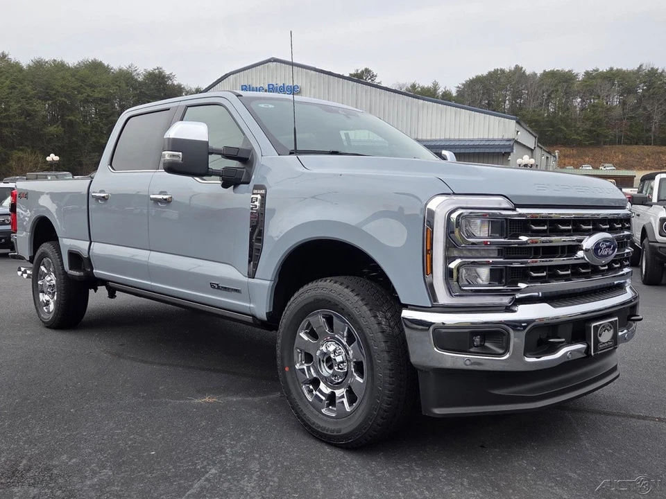 2026 Ford Super Duty 5th Gen - Image 18 of 21